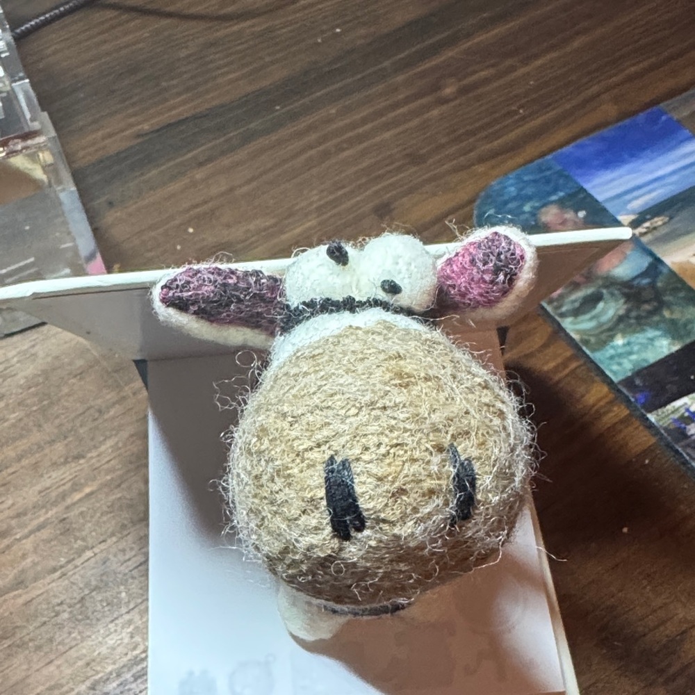 Needle felted Wool Giraffe Plush Toy - Picture 2 of 4